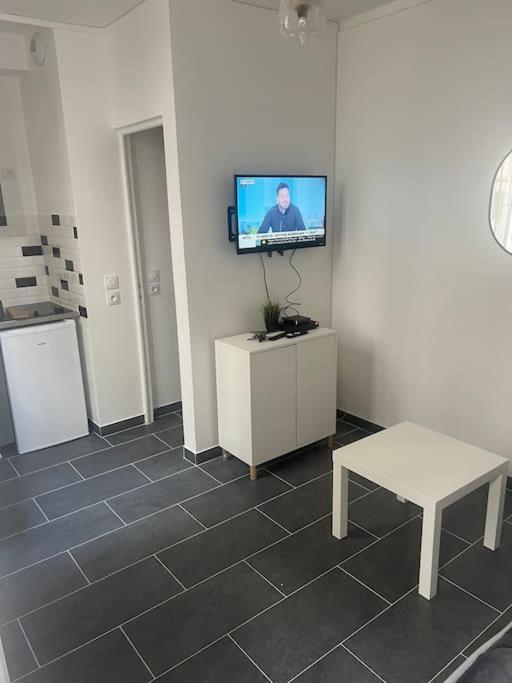 Studio Cosy Refait A Neuf Levallois Ngoại thất bức ảnh